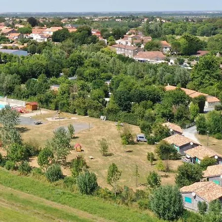 캠프장 Mobil 6 Pers Pmr Avec Terrasse A - Api-1-52-343 Chaille-Les-Marais