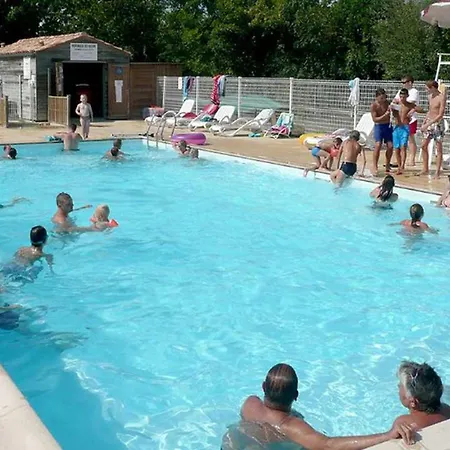 Mobil 6 Pers Pmr Avec Terrasse A - Api-1-52-343 * Chaille-Les-Marais