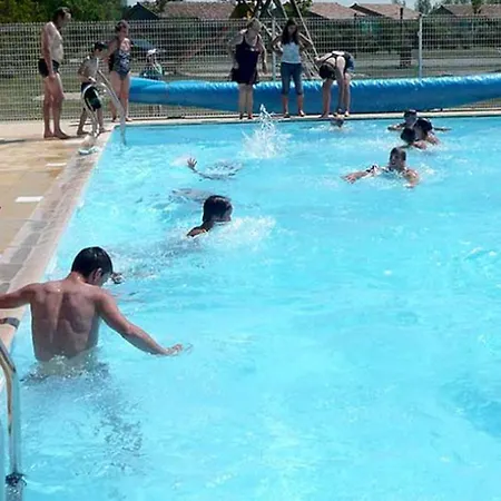 Mobil 6 Pers Pmr Avec Terrasse A - Api-1-52-343 Chaille-Les-Marais