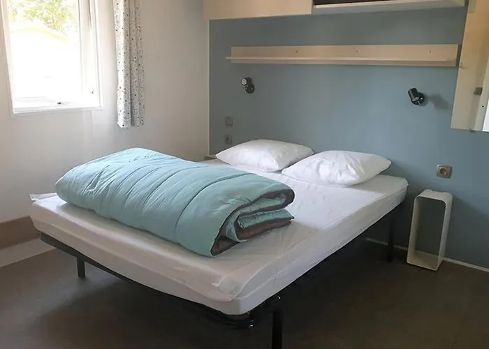 Kemping Mobil 6 Pers Pmr Avec Terrasse A - Api-1-52-343 *